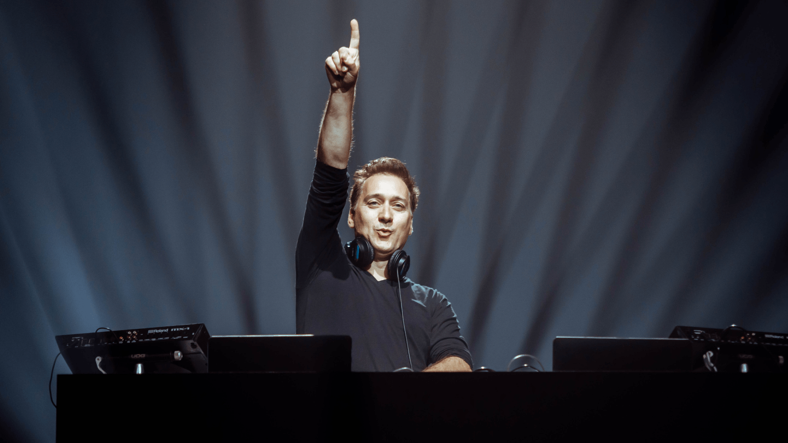 paul_van_dyk_383-orig1630837729 (1)
