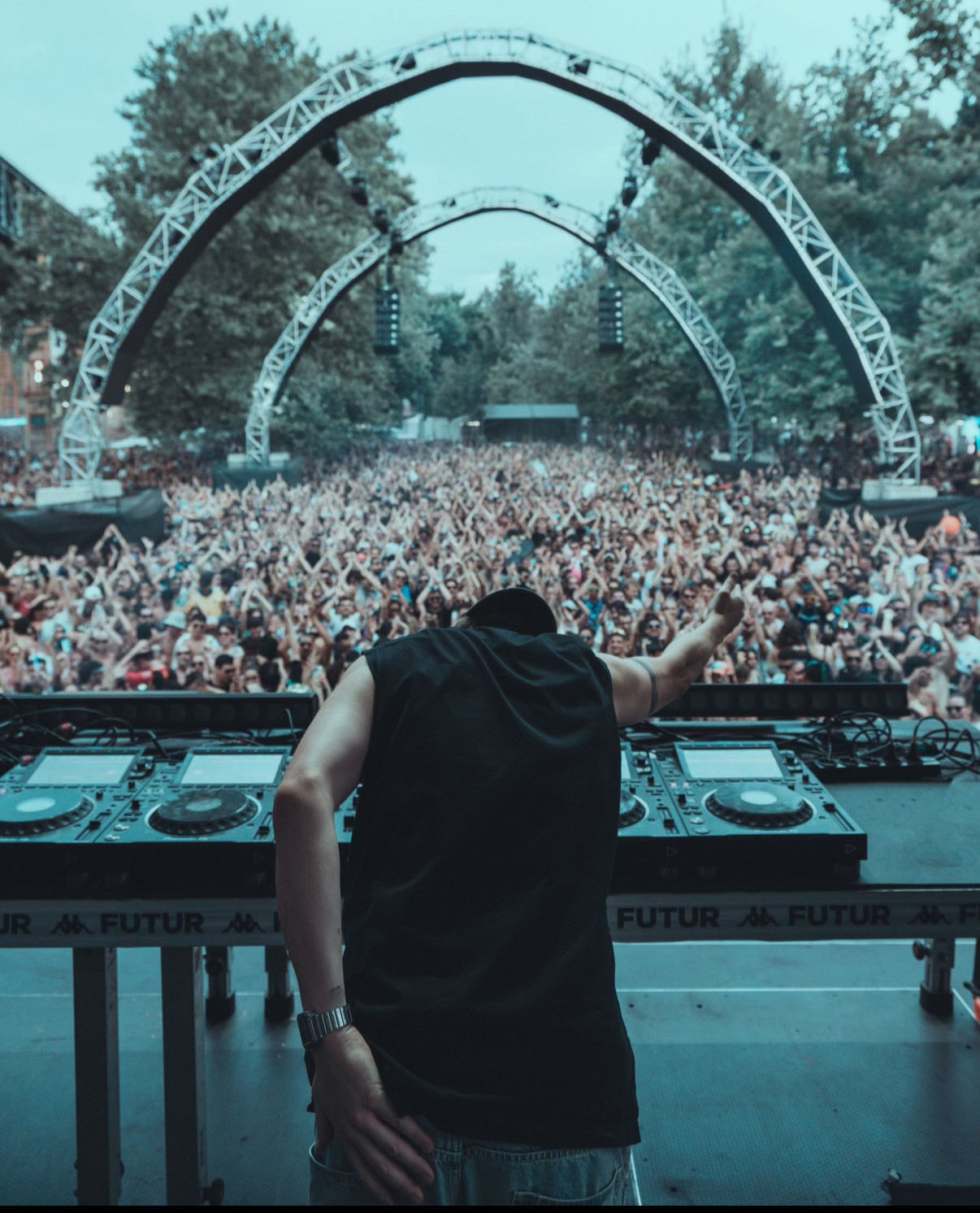 518307672_1279134210240954_4048046756337005685_n